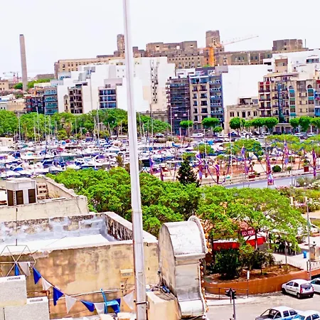 Apartment 5 Star Delux Sky-sea Marina Penthouse - Stunning Seaviews And Prime Location