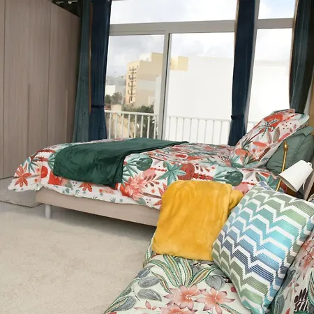Apartment 5 Star Delux Sky-sea Marina Penthouse - Stunning Seaviews And Prime Location