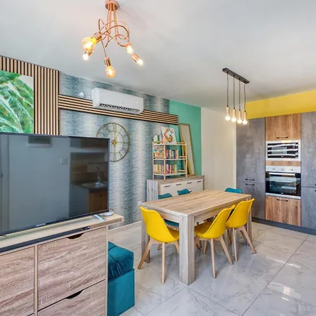 Апартаменты 5 Star Delux Sky-sea Marina Penthouse - Stunning Seaviews And Prime Location Мсида