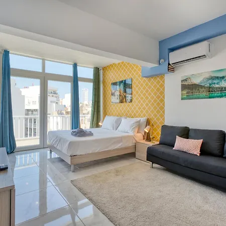 5 Star Delux Sky-sea Marina Penthouse - Stunning Seaviews And Prime Location