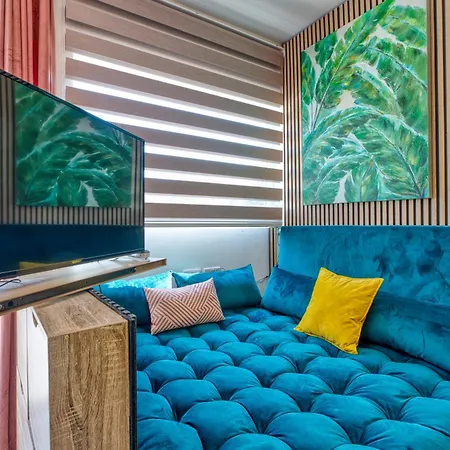 5 Star Delux Sky-sea Marina Penthouse - Stunning Seaviews And Prime Location Апартаменты *